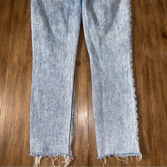 Abercrombie & Fitch The Mom High Rise 23 | 000 Curve Love Raw hem - Picture 10 of 10